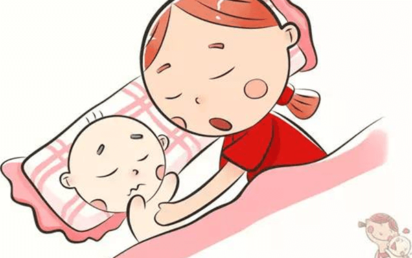 怎么区分宝宝睡觉热是捂热还是发烧?