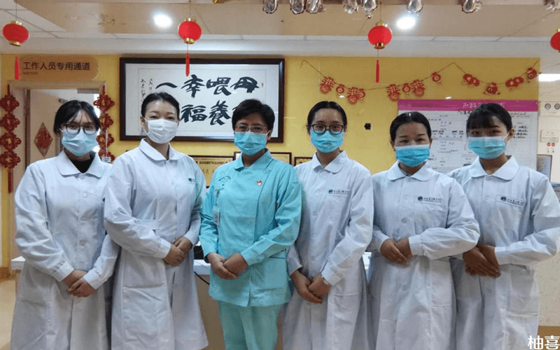 四川省妇幼保健院医生和护士
