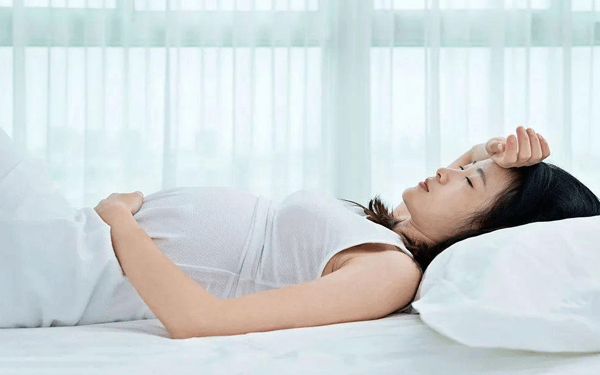 孕晚期身体哪里疼是在预示准妈妈们快要生产了？