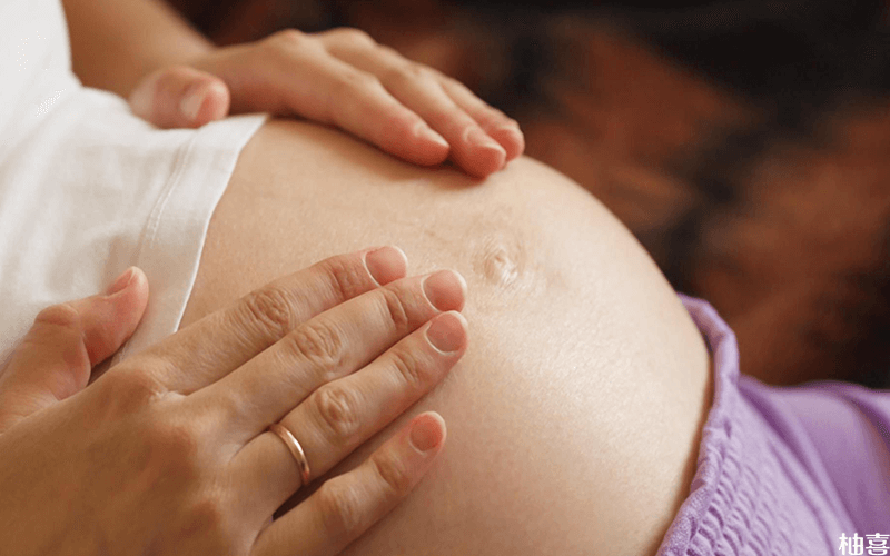 孕晚期的胎儿不爱动