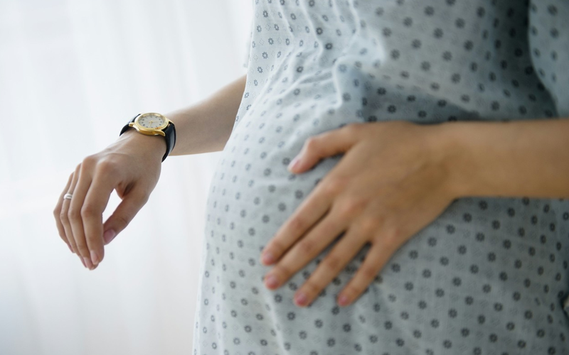 孕晚期频繁发生夜间假性宫缩反应