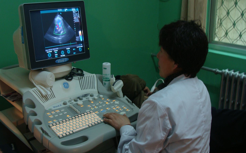 胚胎移植术后定期监测超声