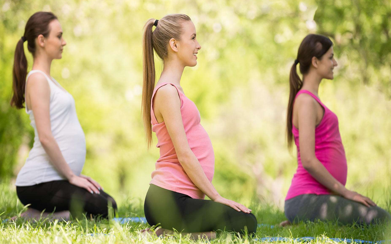 孕妇练习瑜伽的好处多多