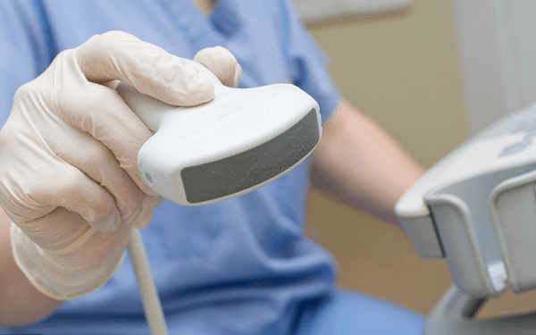 四维彩超单上男宝和女宝的脊柱尾部显示不一样吗?