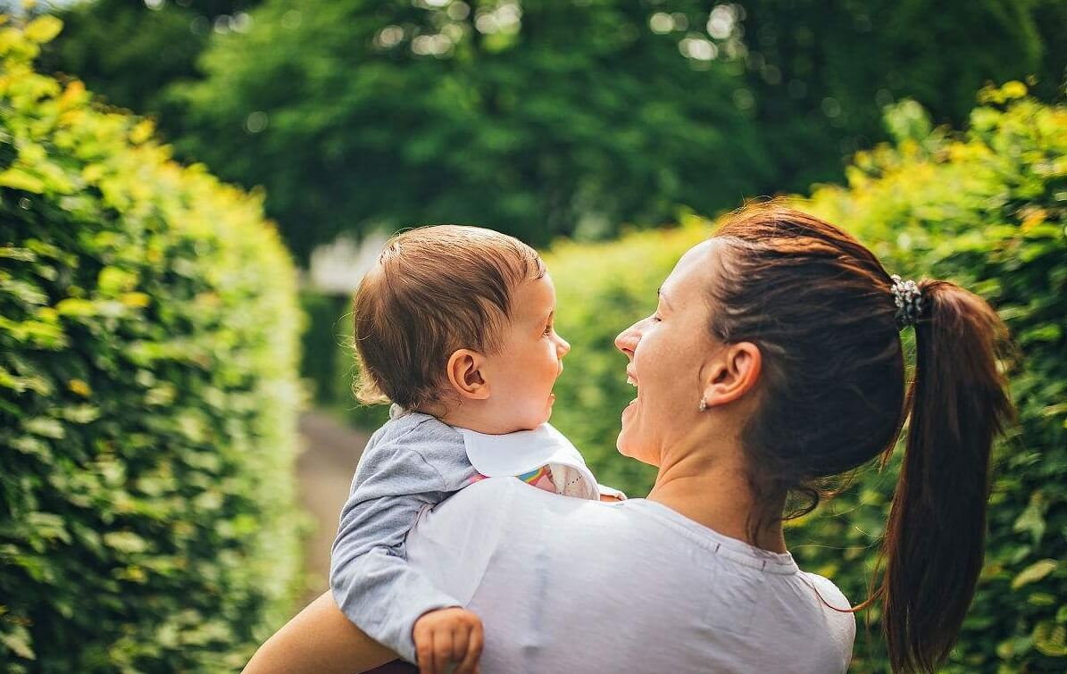 萌翻了！来看看人类幼崽是如何和父母求和的