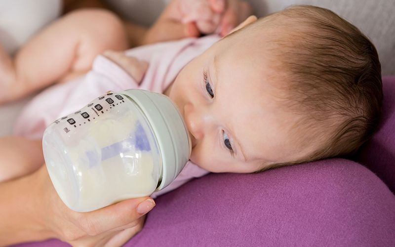 二段奶粉适合年龄7到12个月的宝宝