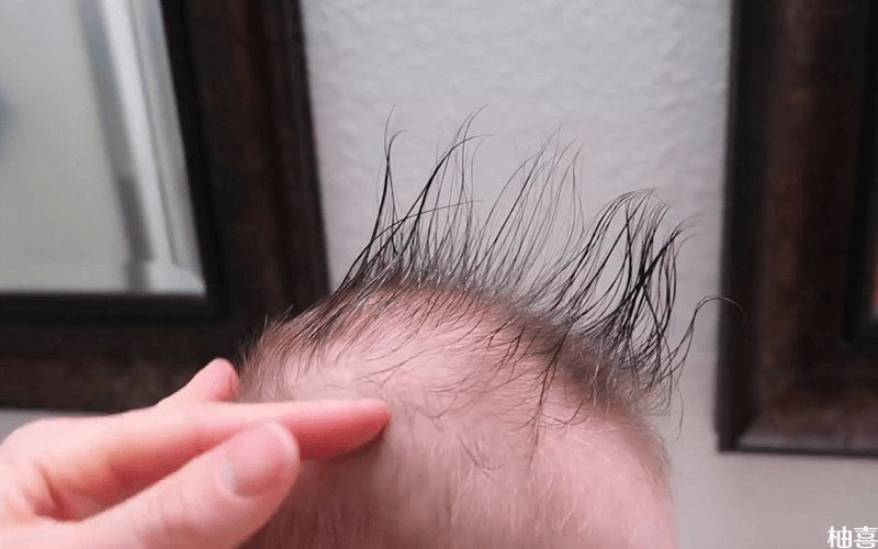 宝宝的头发越剃就会长得越浓密