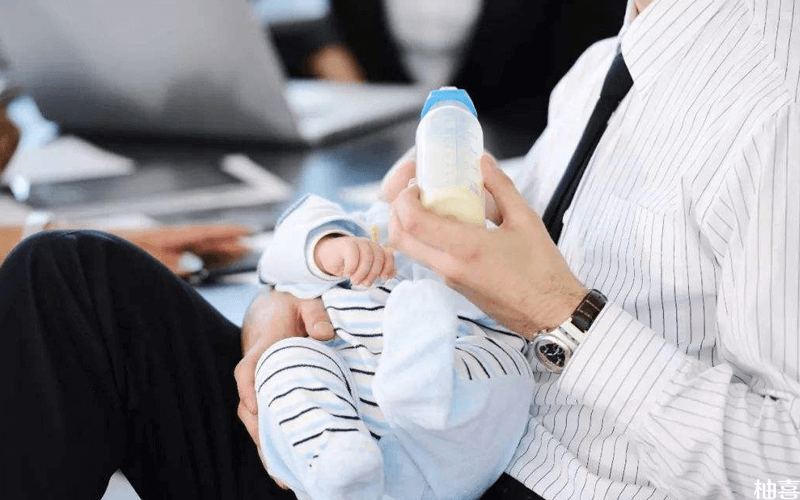 减少宝宝对母乳的依赖
