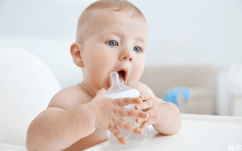 3个月大的婴儿水中毒处理措施