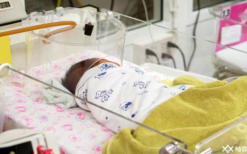 出生后要及时供氧