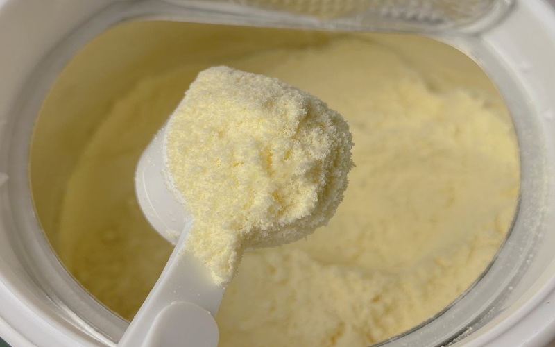 贝特佳奶粉主要采用干湿复合的生产工艺