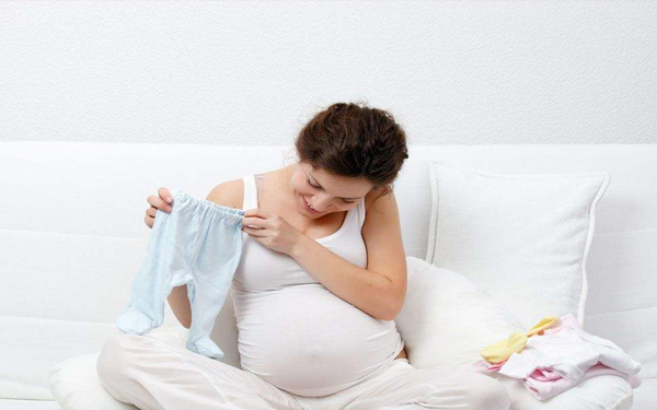 防止孕妇长妊娠纹的橄榄油从什么时候开始抹？