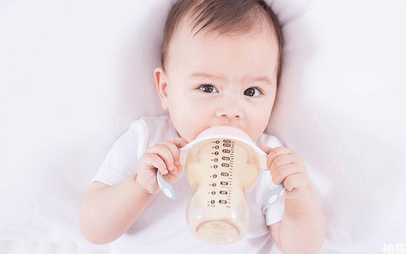 2个月宝宝吃奶量标准
