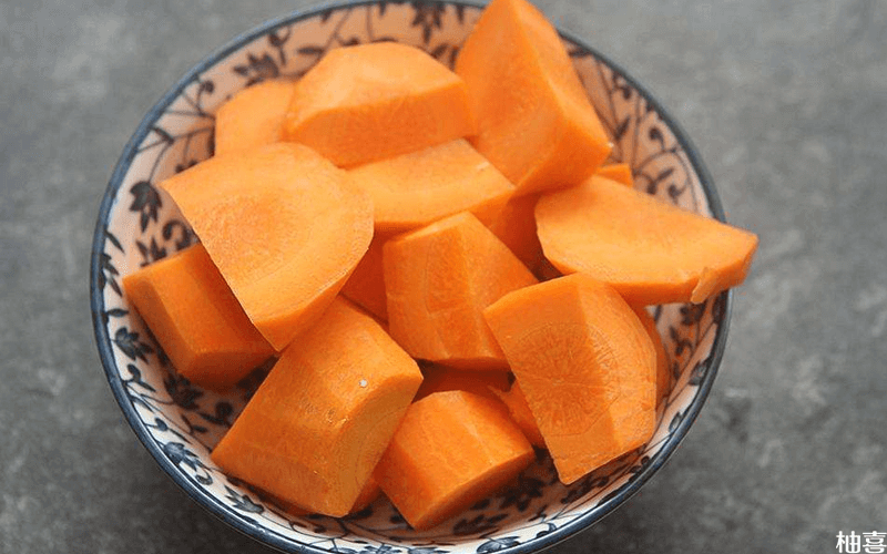 香蕉皮苹果胡萝卜煮水