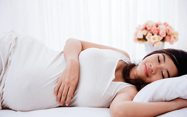 怀孕初期经常早上5到6点就醒了，会不会是生男孩的表现?