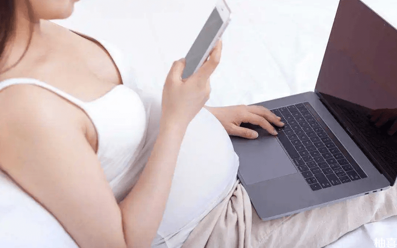 孕妇使用电子产品