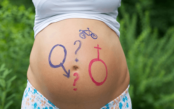 肚脐上的妊娠线上细下粗是怀男孩的说法准确吗？