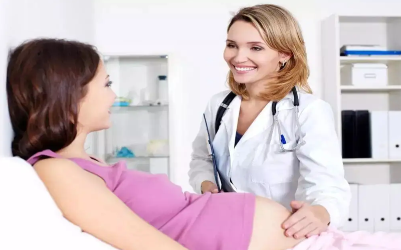 强行保胎很容易出现胚胎畸形或是胎停的问题