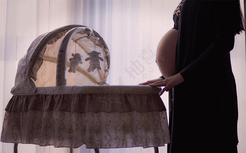 孕妇梦见照镜子代表什么