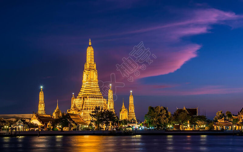 泰国知名旅游景点 - 郑王庙